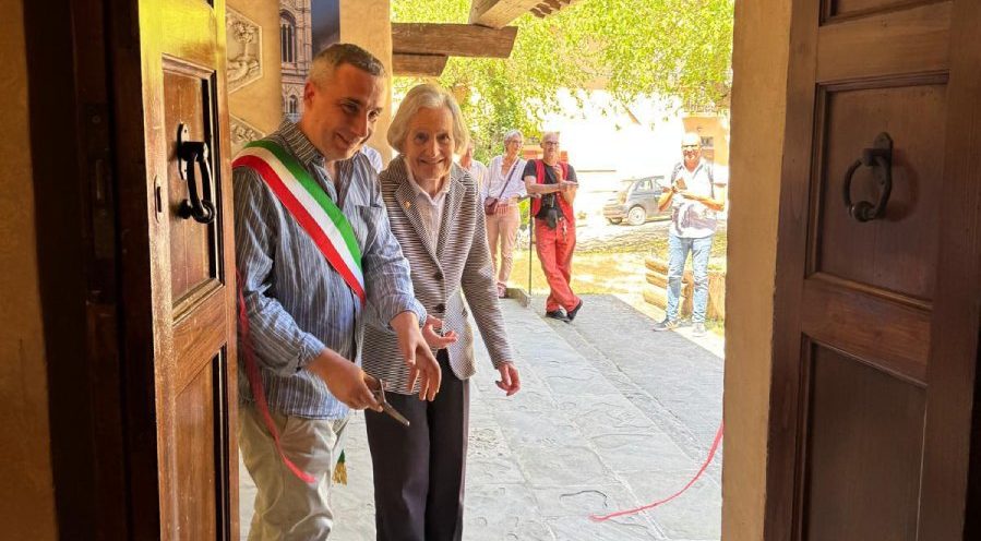 Da sinistra Marco Gasparrini e la professoressa Romby 