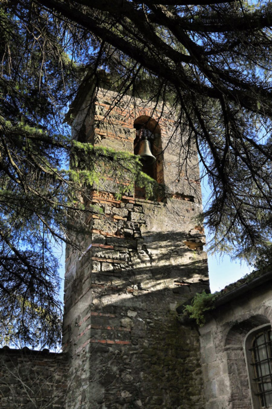 Il campanile di San Romolo