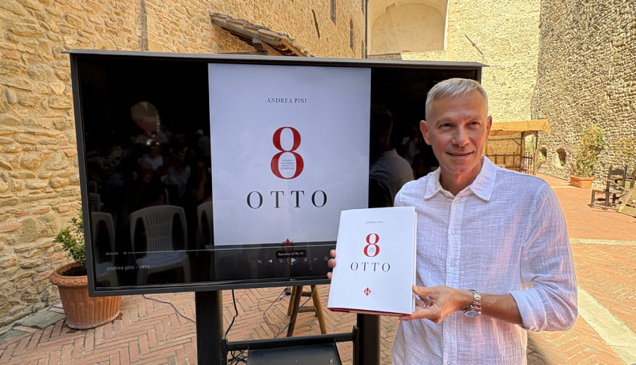Andrea Pini con il volume